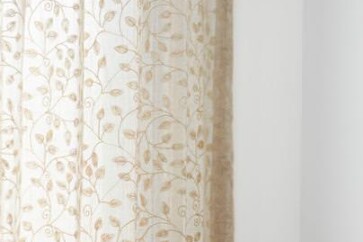 LL4001 linen:100% 刺繍部分:レーヨン 巾:137cm